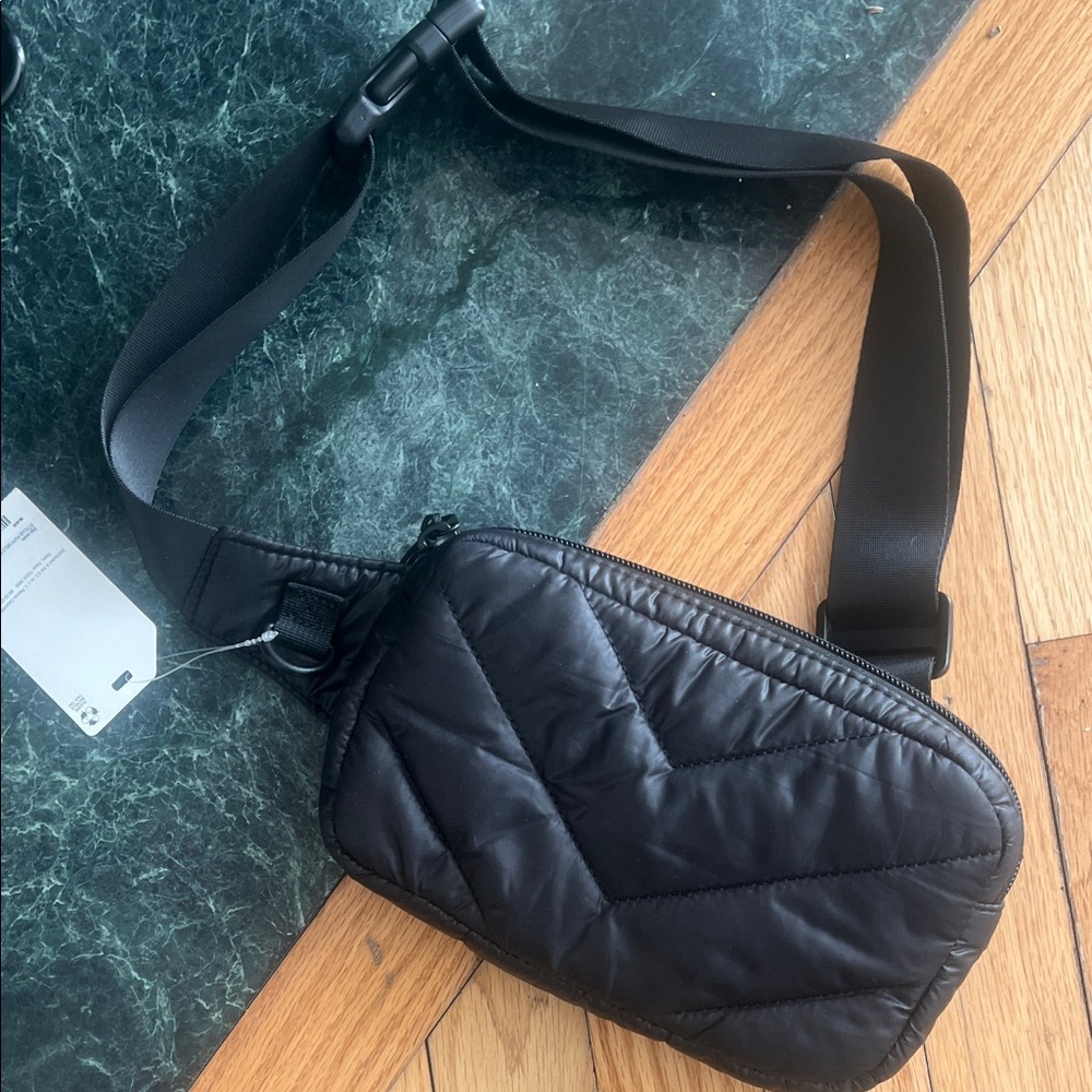 Stylish Black Quilted Bet Bag (Fanny Pack) Brand New